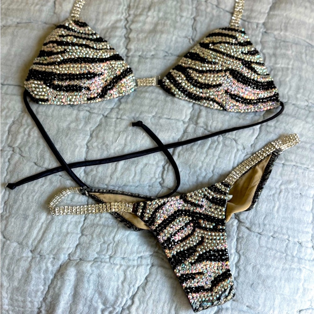 Glamorous Crystal Zebra NPC Competition Bikini